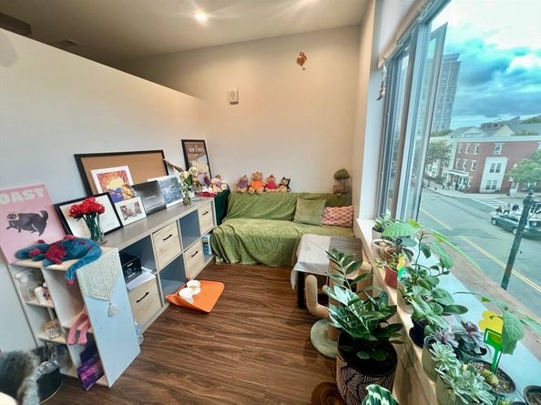 99 Sumner St 307, Boston MA 02128