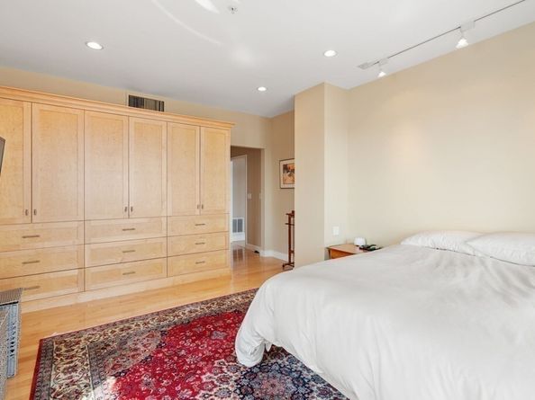 197 Eighth St PH212, Boston MA 02129