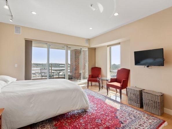 197 Eighth St PH212, Boston MA 02129