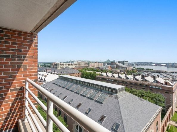 197 Eighth St PH212, Boston MA 02129