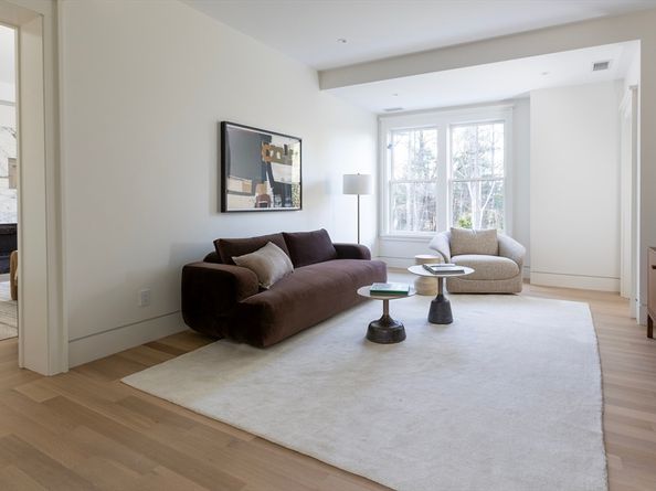 21 Chestnut Street, Weston MA 02493
