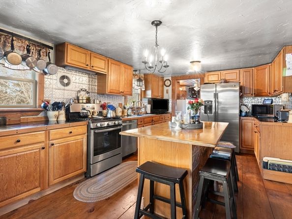 123 Jeffreys Neck Rd, Ipswich MA 01938