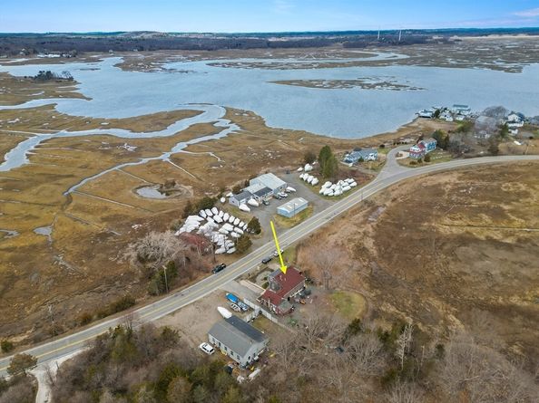 123 Jeffreys Neck Rd, Ipswich MA 01938