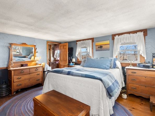 123 Jeffreys Neck Rd, Ipswich MA 01938