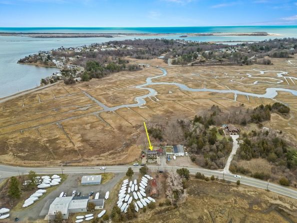 123 Jeffreys Neck Rd, Ipswich MA 01938