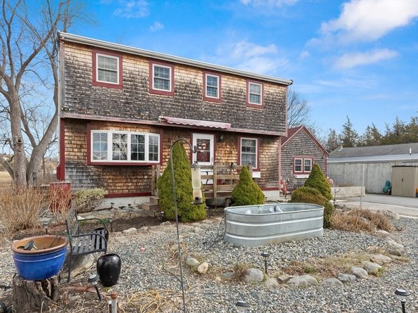 123 Jeffreys Neck Rd, Ipswich MA 01938
