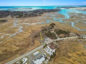 123 Jeffreys Neck Rd, Ipswich MA 01938