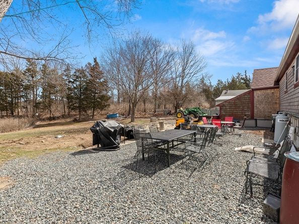 123 Jeffreys Neck Rd, Ipswich MA 01938