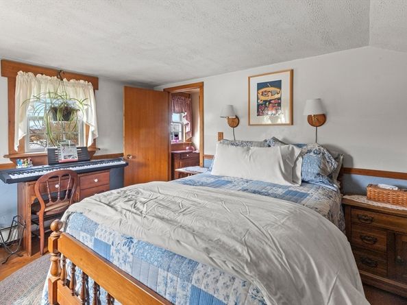 123 Jeffreys Neck Rd, Ipswich MA 01938