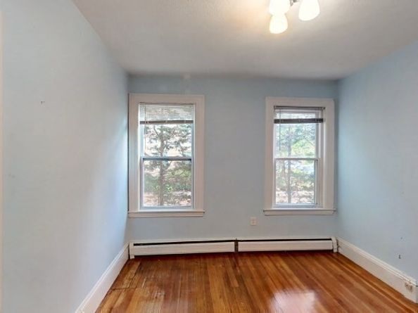 64 Aspinwall Ave 1, Brookline MA 02446