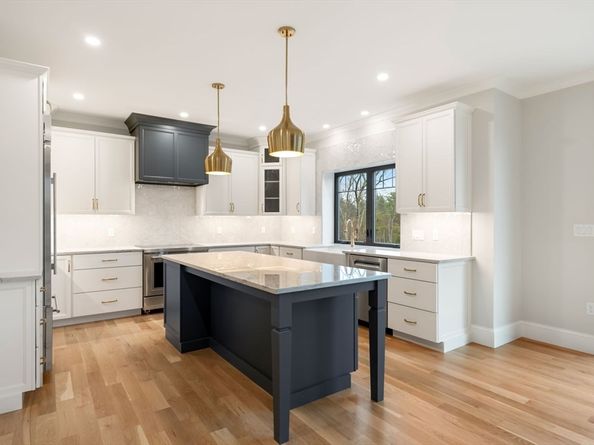 15 Whisper Way, Hopkinton MA 01748