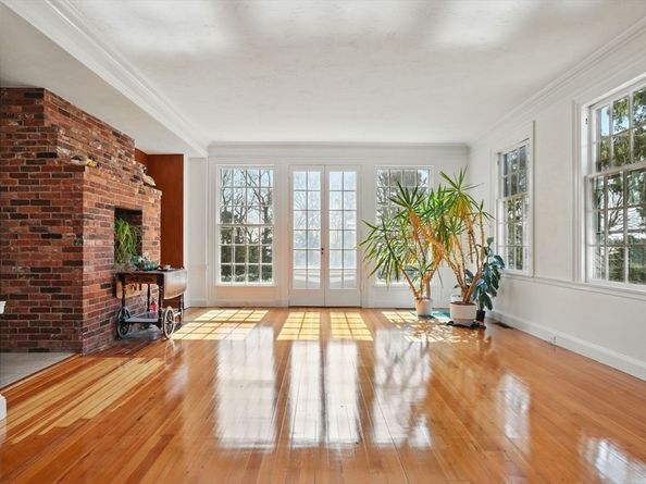 157 Washington St, Duxbury MA 02332