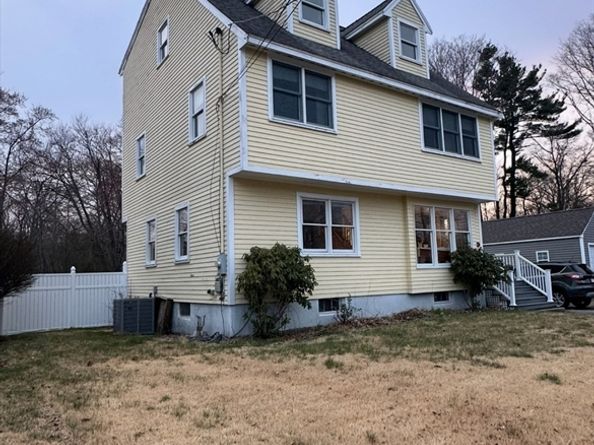 18 Walton Street, Wakefield MA 01880