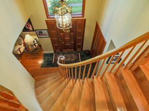15 Greenview Lane, Worcester MA 01609