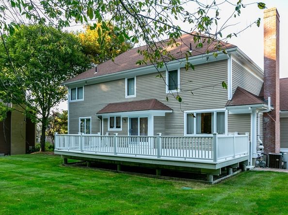 15 Greenview Lane, Worcester MA 01609