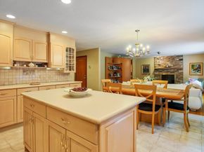 15 Greenview Lane, Worcester MA 01609