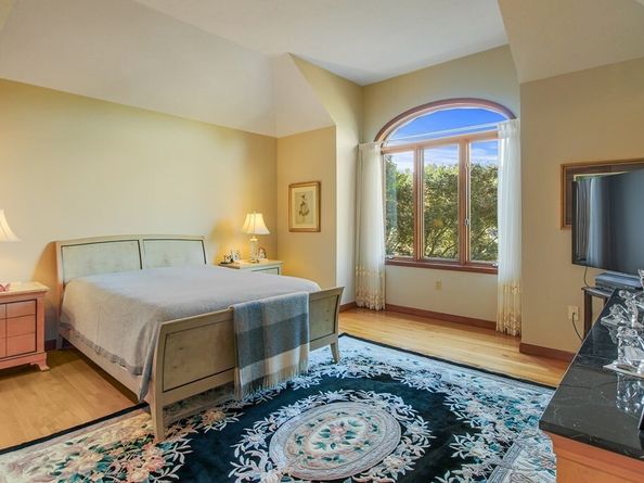 15 Greenview Lane, Worcester MA 01609