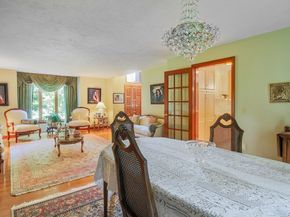 15 Greenview Lane, Worcester MA 01609