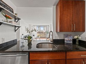 8-10 Museum Way 1205, Cambridge MA 02141