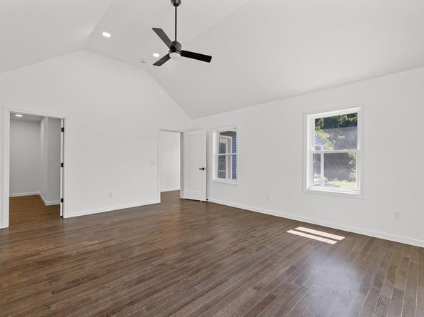 18 Leland St, Grafton MA 01519