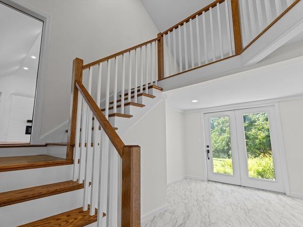 18 Leland St, Grafton MA 01519