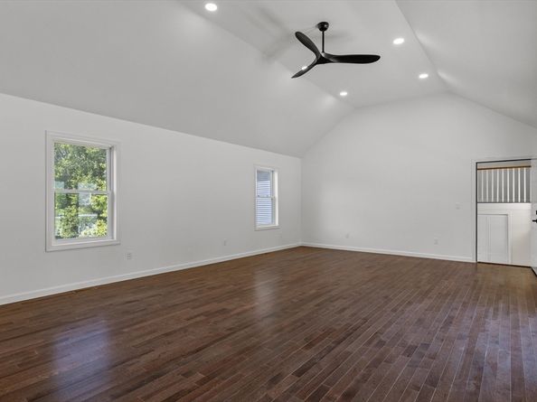 18 Leland St, Grafton MA 01519