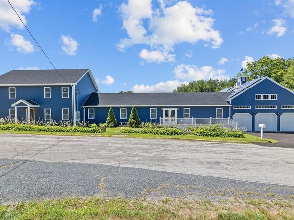 18 Leland St, Grafton MA 01519