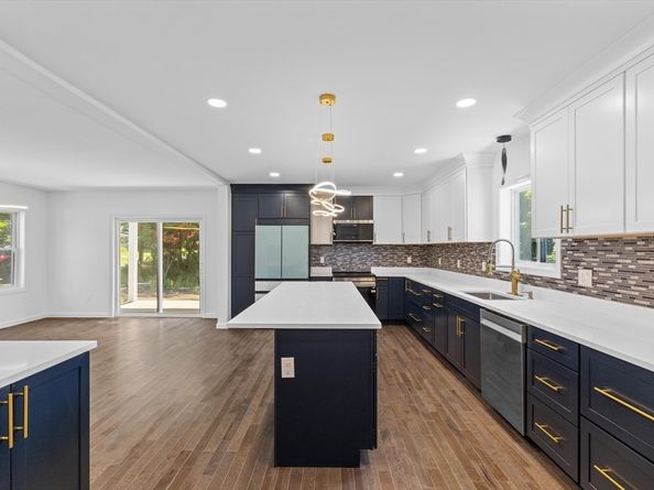 18 Leland St, Grafton MA 01519