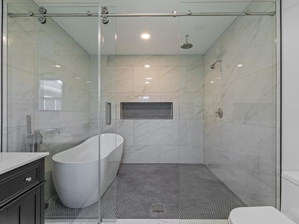 18 Leland St, Grafton MA 01519