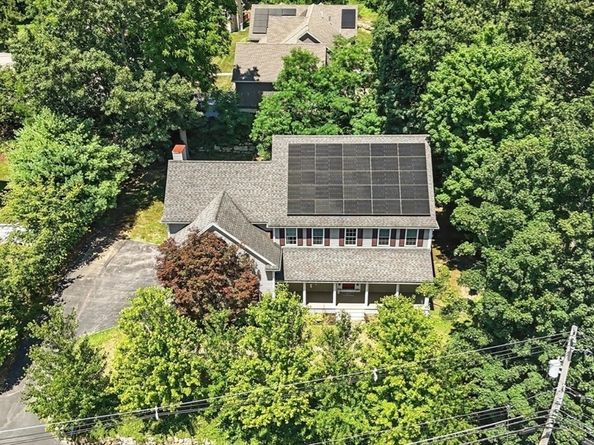 392 Farm Rd, Marlborough MA 01752