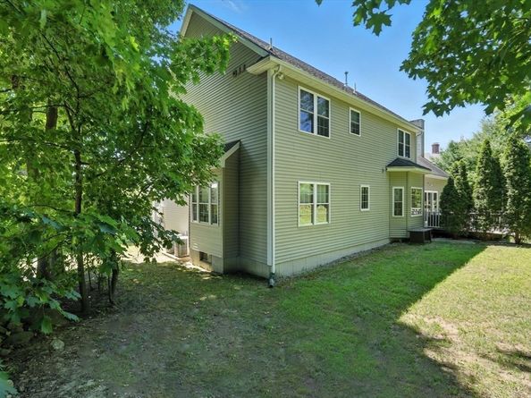 392 Farm Rd, Marlborough MA 01752