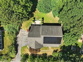 392 Farm Rd, Marlborough MA 01752