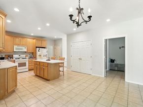 392 Farm Rd, Marlborough MA 01752