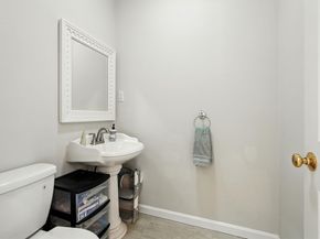 392 Farm Rd, Marlborough MA 01752