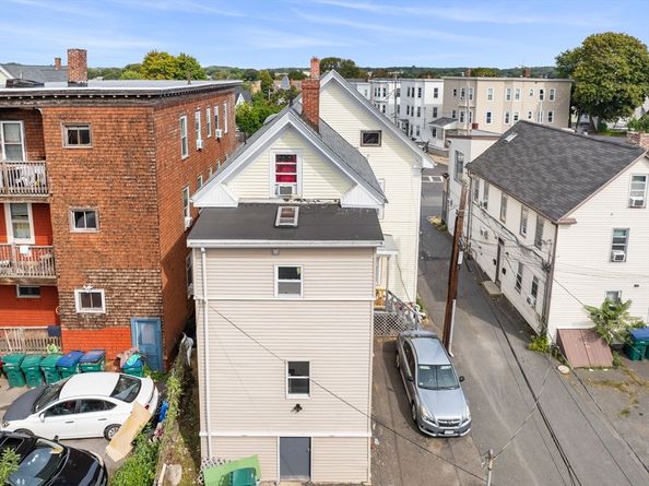 96 Lewis St, Lynn MA 01902