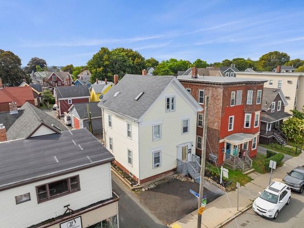 96 Lewis St, Lynn MA 01902