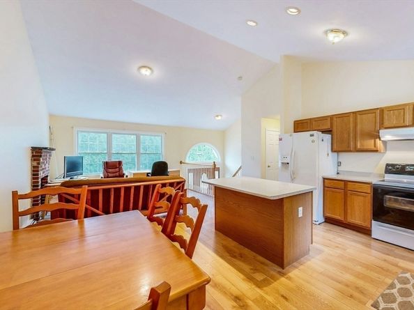 10 Joppa Rd, Worcester MA 01602