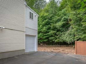10 Joppa Rd, Worcester MA 01602