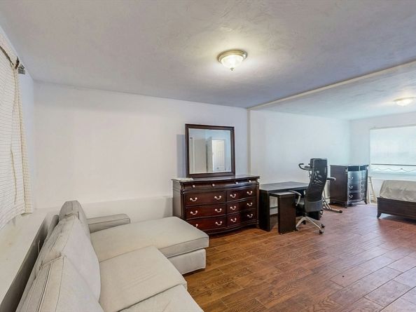 10 Joppa Rd, Worcester MA 01602