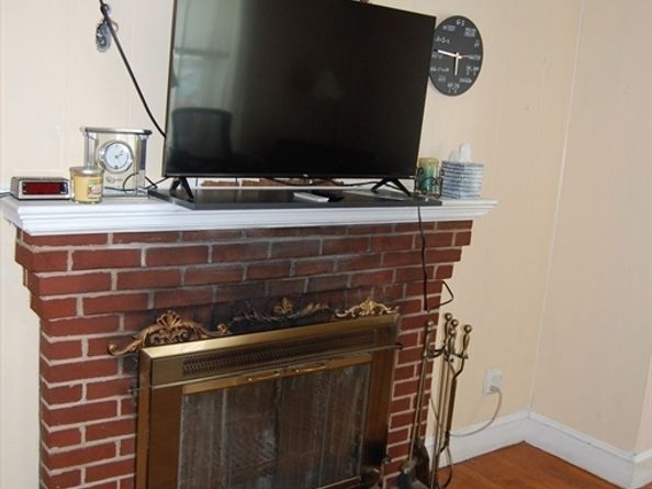 55 Brook Rd, Quincy MA 02169