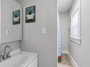 10 Barrows Street, Middleboro MA 02346