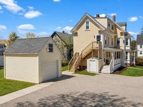 10 Barrows Street, Middleboro MA 02346