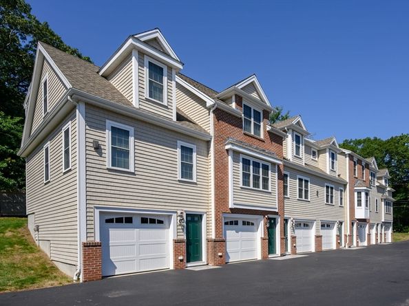 1148 Bedford St, Abington MA 02351