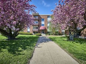 790 Hyde Park Ave 24, Boston MA 02136