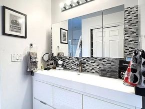 396 Dedham St, Newton MA 02459
