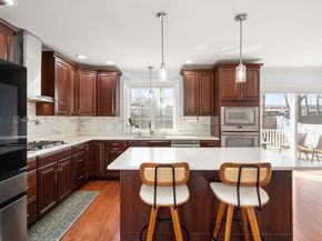 41 Sunset Ave 41, Norwood MA 02062