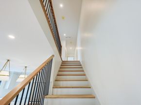 68 Rowe St U:3, Boston MA 02131