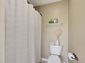 43 Hampshire Road, Peabody MA 01960