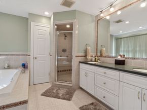 8 Hawthorne St, Watertown MA 02472