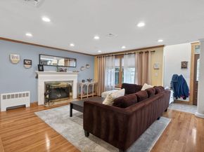 8 Hawthorne St, Watertown MA 02472